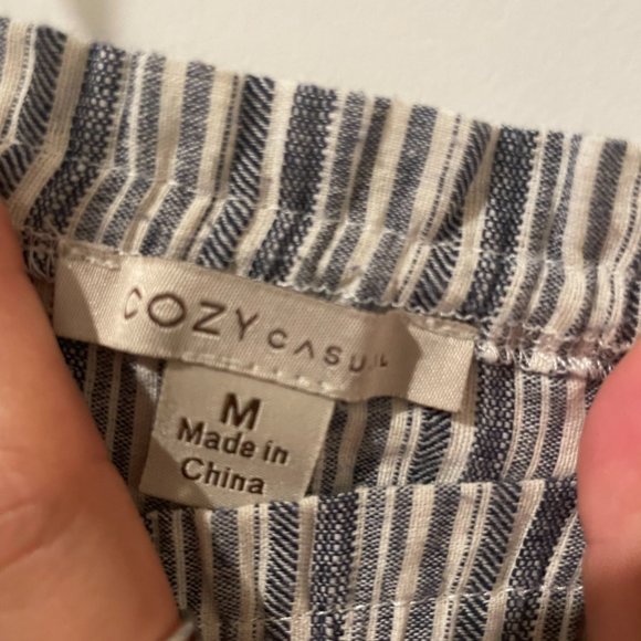 Cozy Casual Dress-Off the shoulder with tie strings - Picture 2 of 2